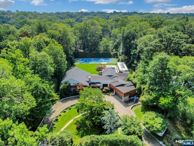 34 Warren Lane, Alpine, NJ 07620