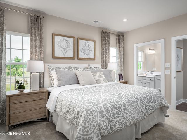 4101 Farmfield Drive, Navassa, NC 28451