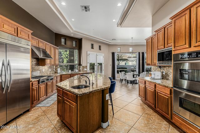 10834 E CANNON Drive, Scottsdale, AZ 85259