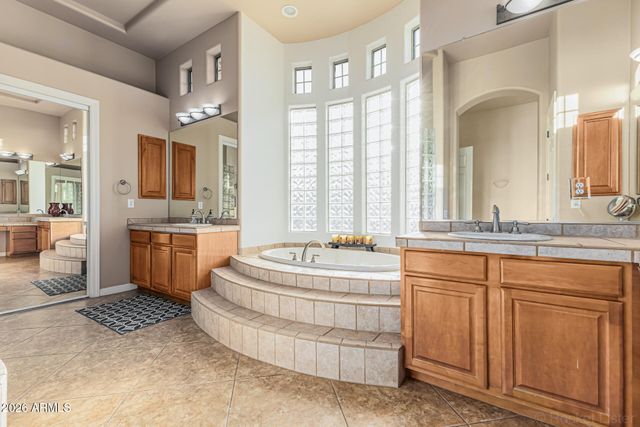 10834 E CANNON Drive, Scottsdale, AZ 85259