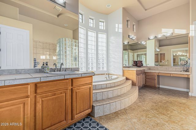 10834 E CANNON Drive, Scottsdale, AZ 85259