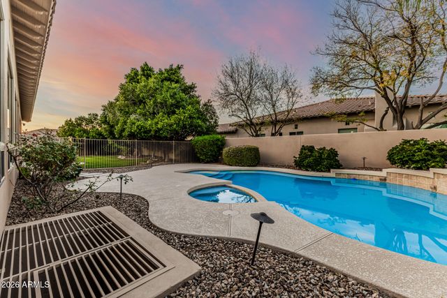 10834 E CANNON Drive, Scottsdale, AZ 85259
