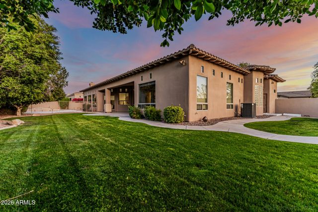 10834 E CANNON Drive, Scottsdale, AZ 85259