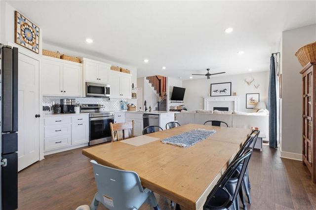 523 NW 110th Street, Kansas City, MO 64155