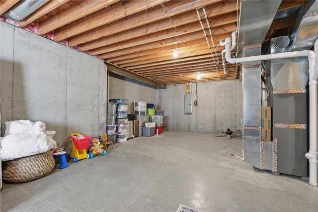 523 NW 110th Street, Kansas City, MO 64155