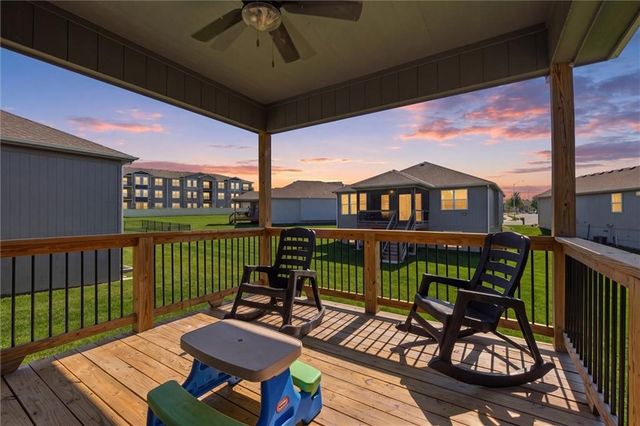 523 NW 110th Street, Kansas City, MO 64155