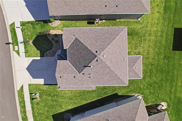 523 NW 110th Street, Kansas City, MO 64155