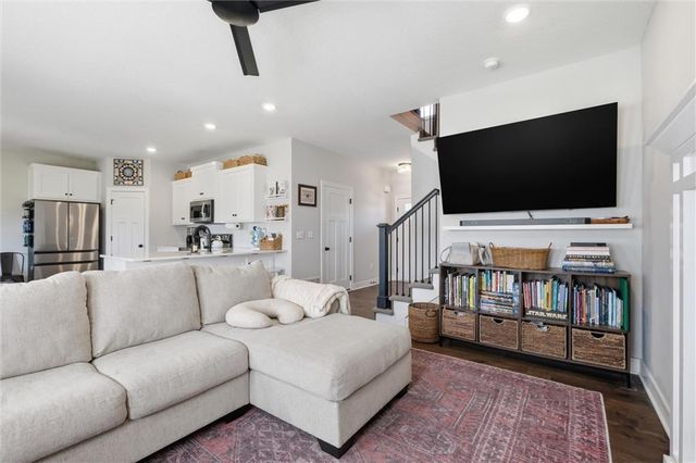 523 NW 110th Street, Kansas City, MO 64155