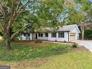 3346 San Antonio Drive, Snellville, GA 30039