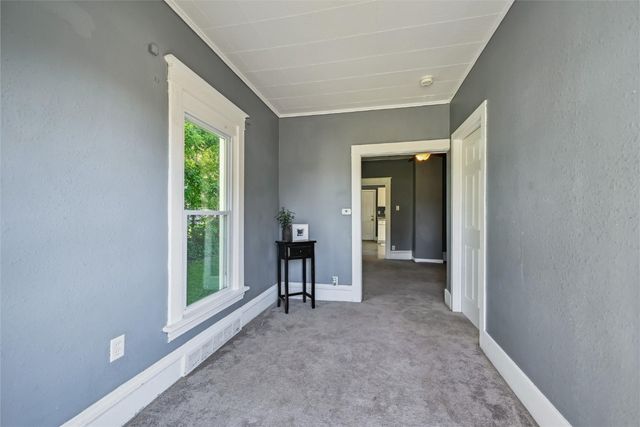 280 14th Avenue SW, Cedar Rapids, IA 52404