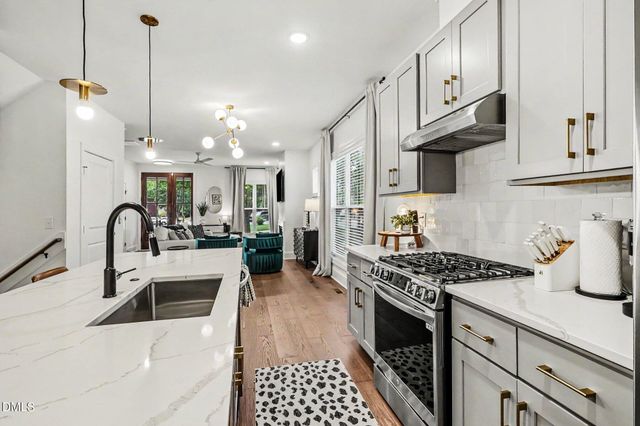 621 S Franklin Street, Wake Forest, NC 27587