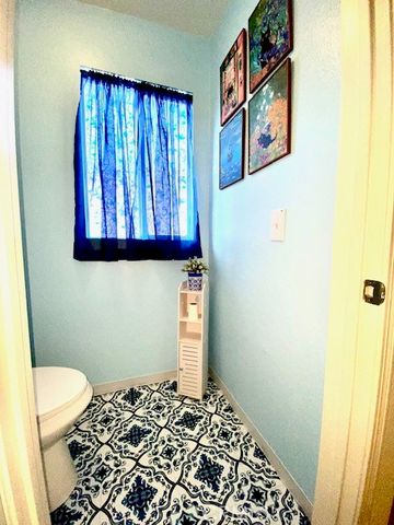 16883 Hazeltine Court, Fontana, CA 92336