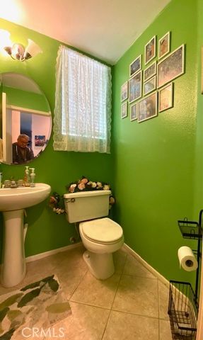 16883 Hazeltine Court, Fontana, CA 92336