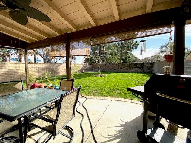 16883 Hazeltine Court, Fontana, CA 92336