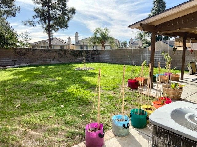 16883 Hazeltine Court, Fontana, CA 92336