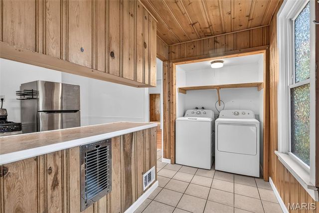 112 N Taylor Avenue, Crystal City, MO 63019
