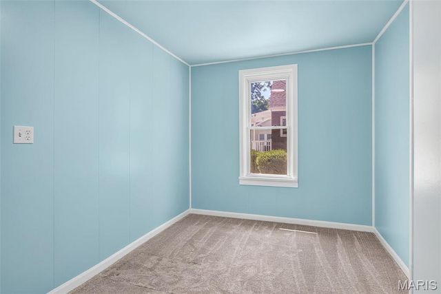 112 N Taylor Avenue, Crystal City, MO 63019