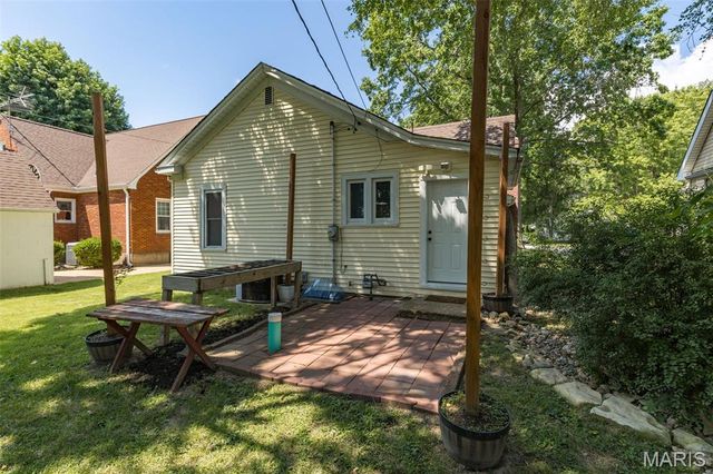 112 N Taylor Avenue, Crystal City, MO 63019