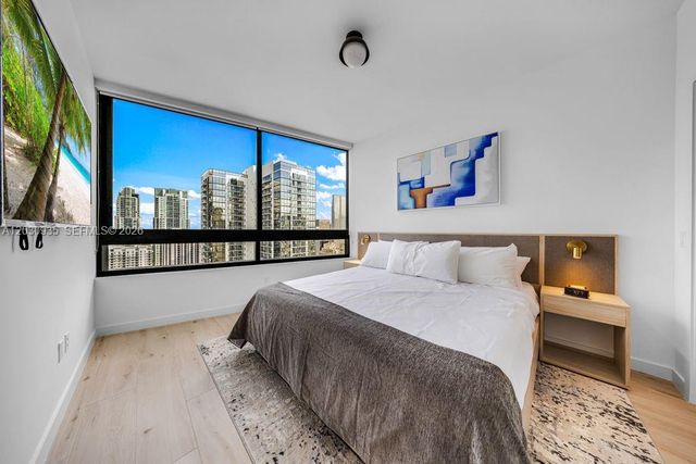 225 N Miami Ave 3507, Miami, FL 33128