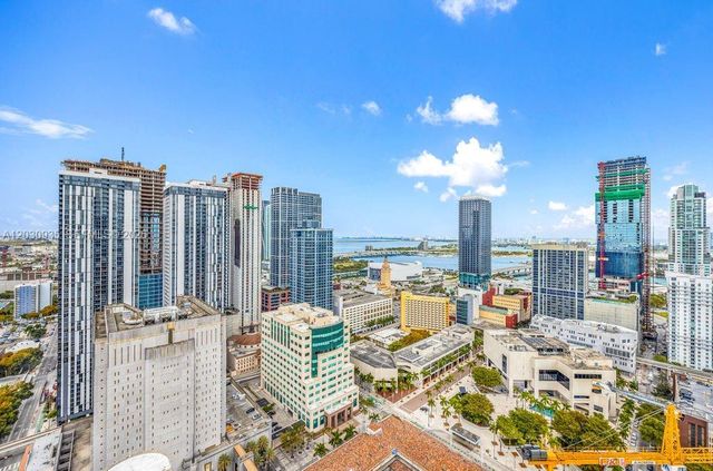 225 N Miami Ave 3507, Miami, FL 33128