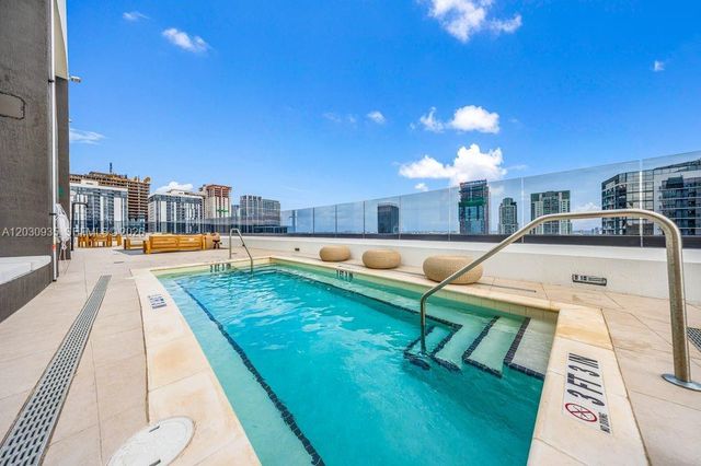 225 N Miami Ave 3507, Miami, FL 33128