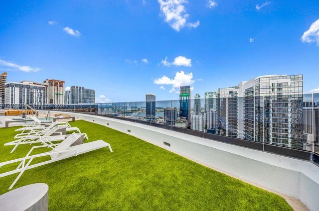 225 N Miami Ave 3507, Miami, FL 33128