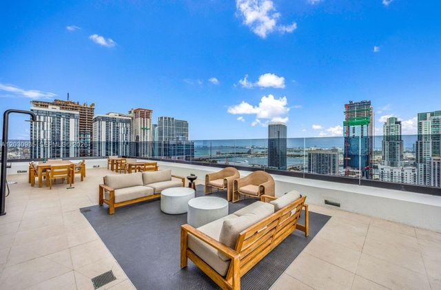 225 N Miami Ave 3507, Miami, FL 33128