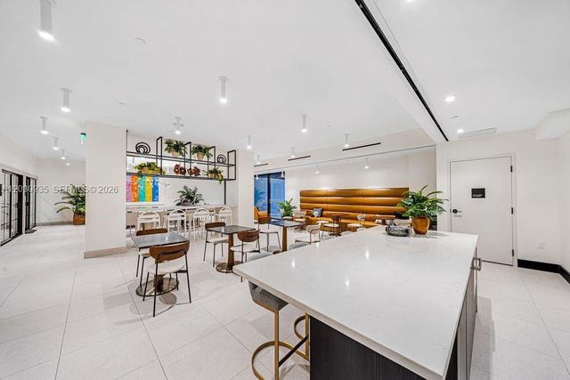 225 N Miami Ave 3507, Miami, FL 33128