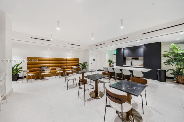 225 N Miami Ave 3507, Miami, FL 33128