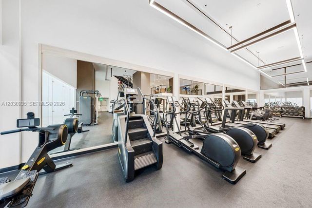225 N Miami Ave 3507, Miami, FL 33128