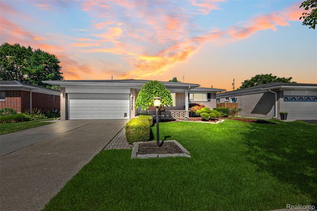 32429 Whitley Circle, Warren, MI 48088