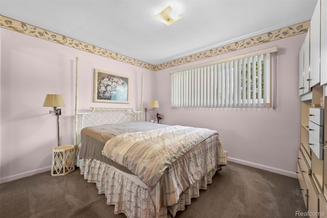 32429 Whitley Circle, Warren, MI 48088
