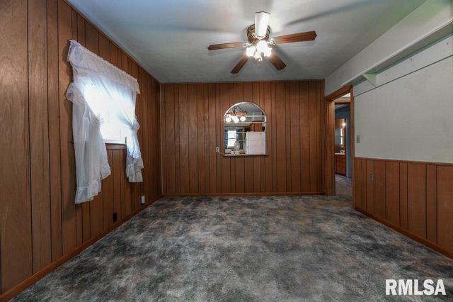 1121 N Wood Road, Peoria, IL 61604