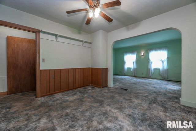 1121 N Wood Road, Peoria, IL 61604