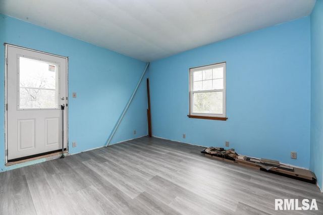 1121 N Wood Road, Peoria, IL 61604