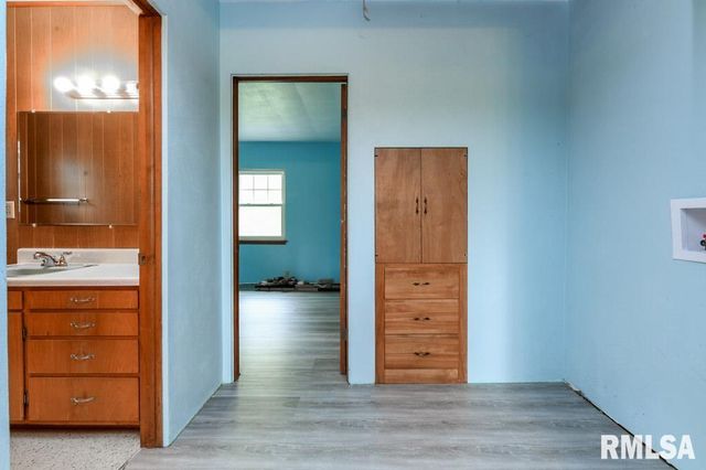 1121 N Wood Road, Peoria, IL 61604