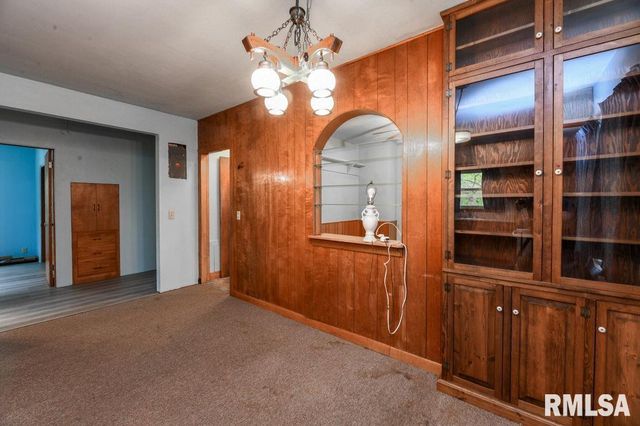 1121 N Wood Road, Peoria, IL 61604