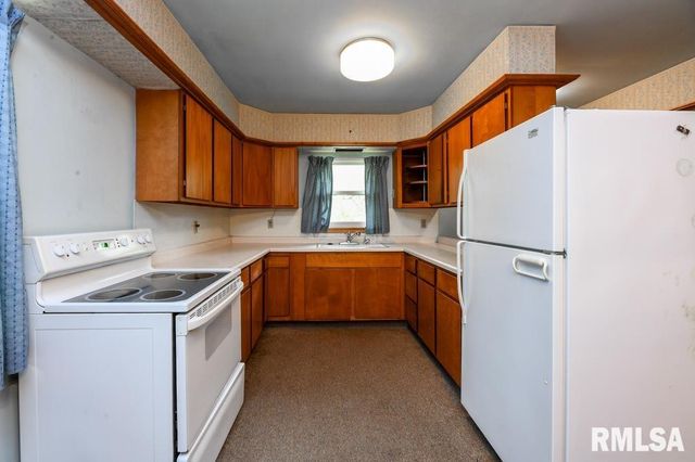 1121 N Wood Road, Peoria, IL 61604