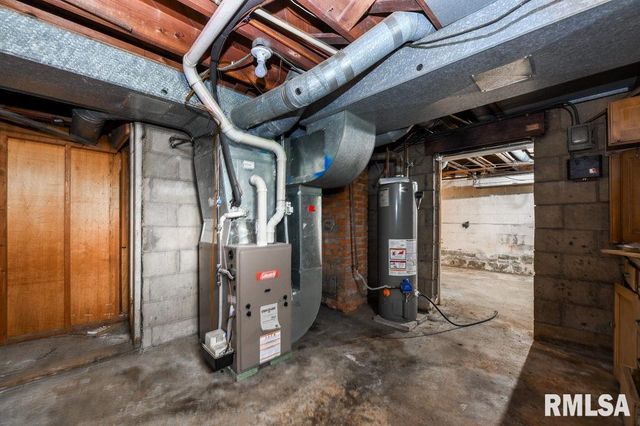 1121 N Wood Road, Peoria, IL 61604