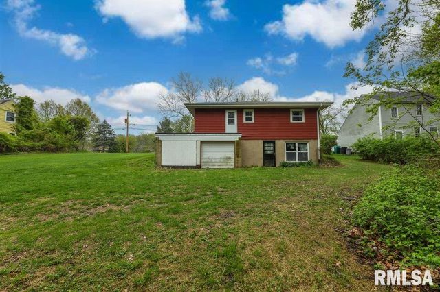 1121 N Wood Road, Peoria, IL 61604