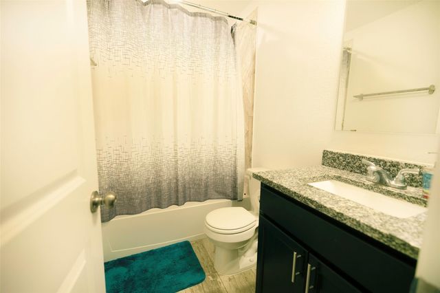 1008 Old Vine Road, Brenham, TX 77833