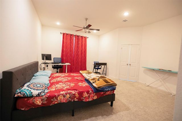 1008 Old Vine Road, Brenham, TX 77833