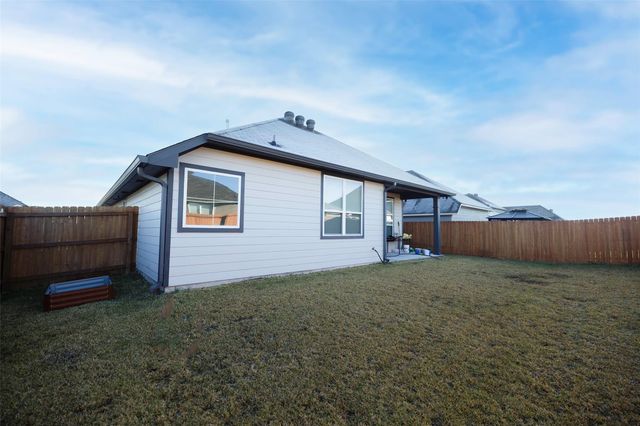 1008 Old Vine Road, Brenham, TX 77833