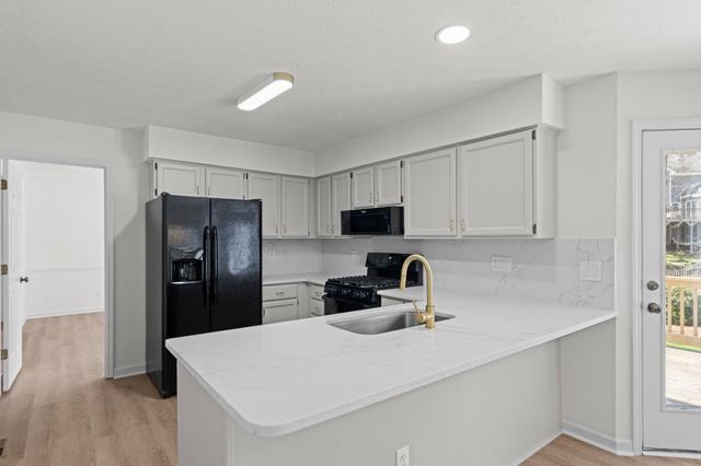 660 Trailwood SW Lane, Marietta, GA 30064