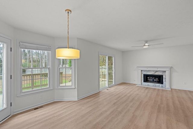 660 Trailwood SW Lane, Marietta, GA 30064