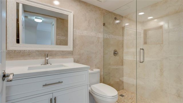 10155 NW 9th St Cir 4-401, Miami, FL 33172