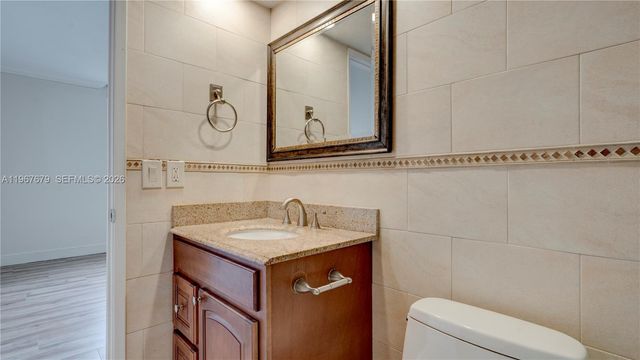 10155 NW 9th St Cir 4-401, Miami, FL 33172