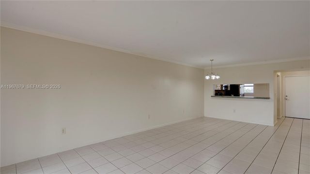 10155 NW 9th St Cir 4-401, Miami, FL 33172