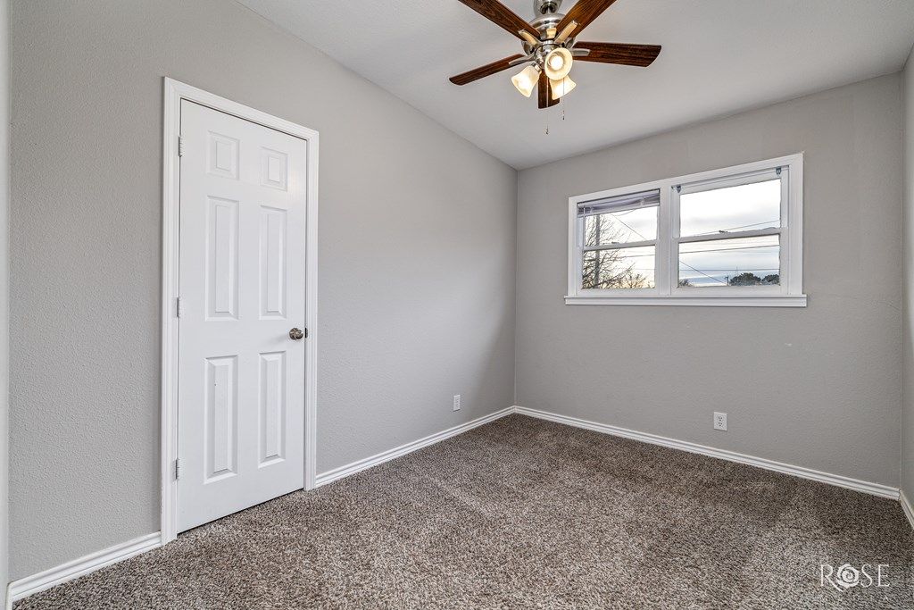 Image 17 of property listing at 1927 Chapman St, San Angelo, TX 76901