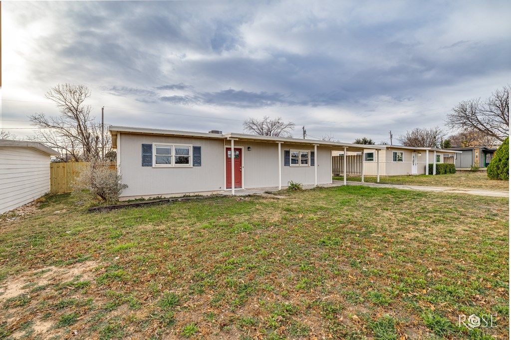 Image 27 of property listing at 1927 Chapman St, San Angelo, TX 76901
